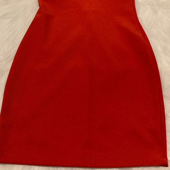 Dress - Picture 2 of 3